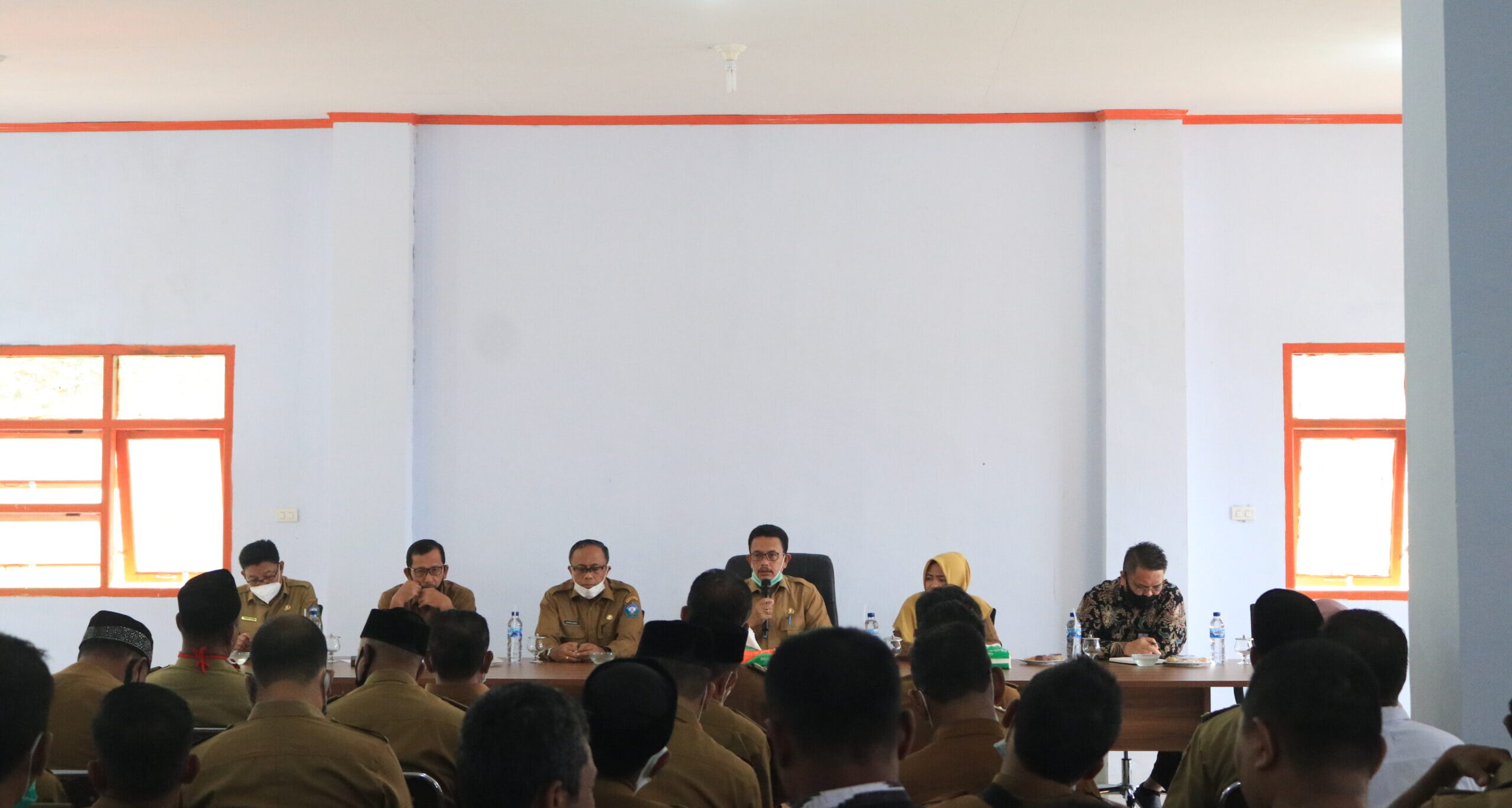 Bupati Aceh Selatan Melaksanakan Rapat Koordinasi Bersama Para Camat Serta Keucik Dalam Kabupaten Aceh Selatan
