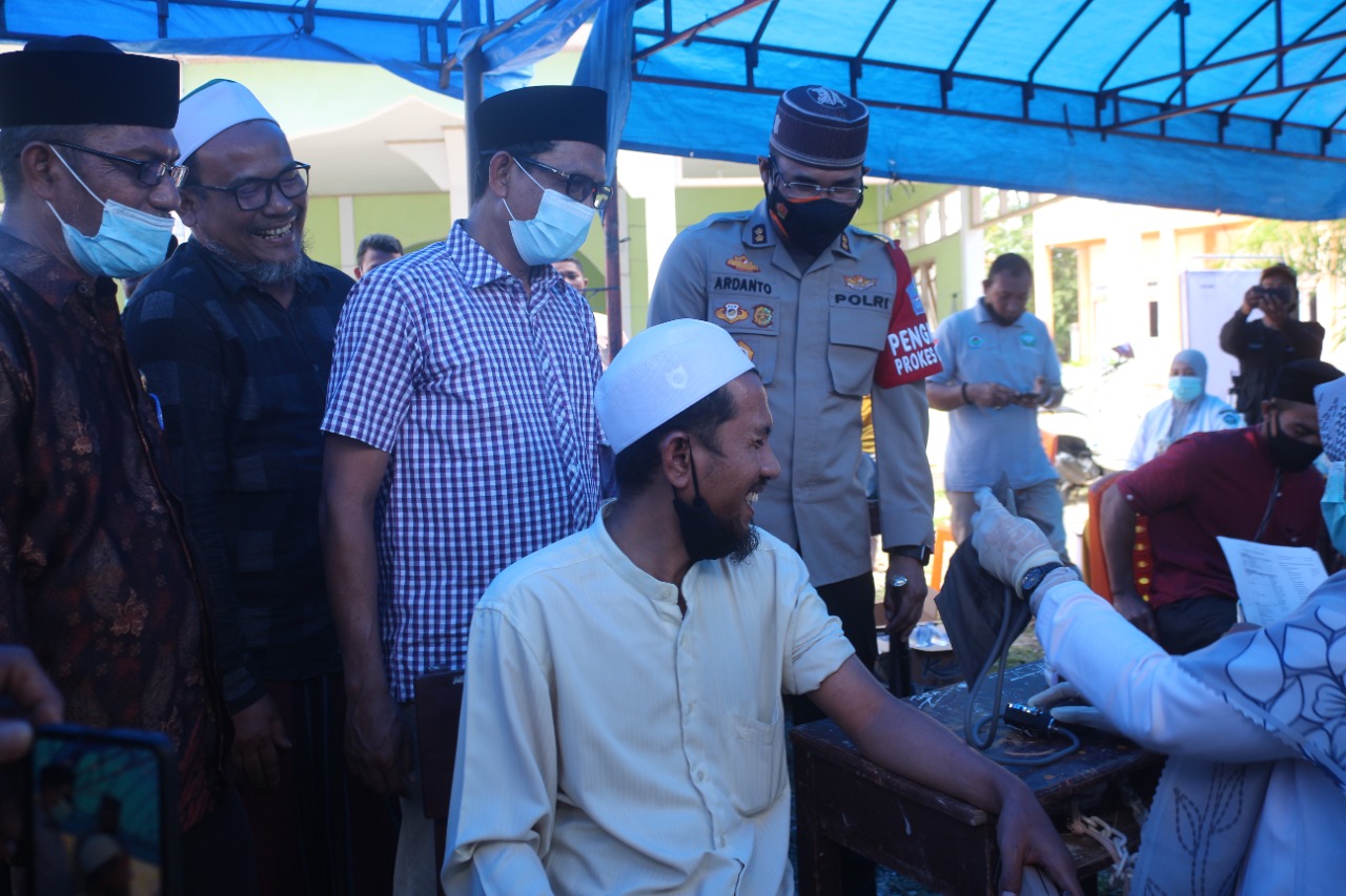 Ulama dan Pimpinan Pesantren di Aceh Selatan Dukung Vaksinasi Covid-19