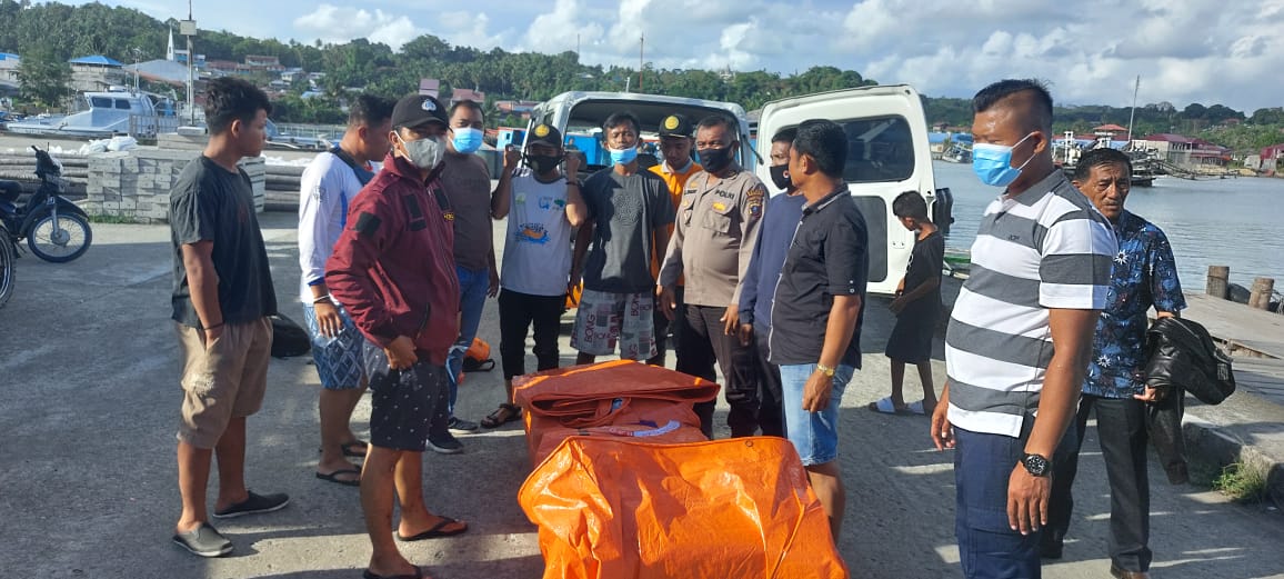 Tim Gabungan Pemkab Aceh Selatan Antarkan Almarhum Teguh Wijaya Kepada Keluarga