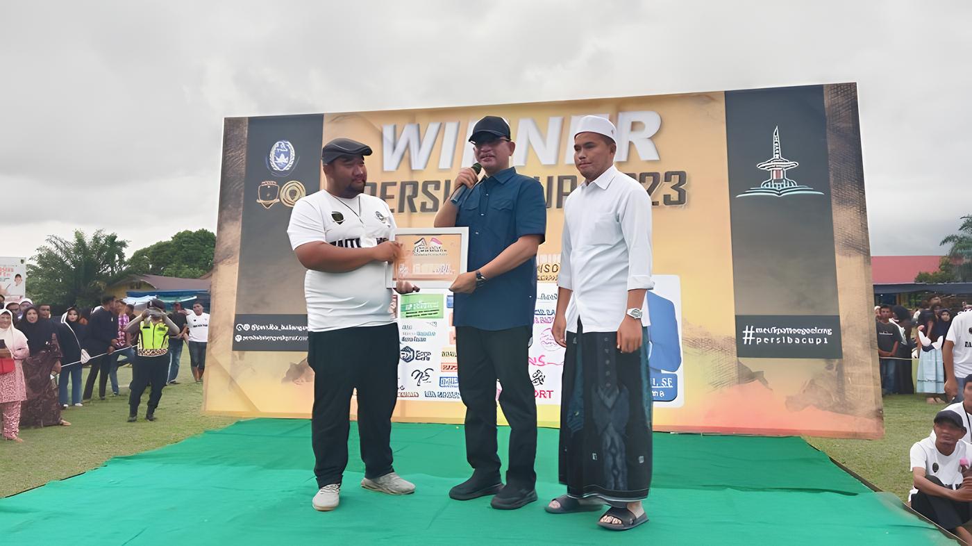 Panitia Persiba Cup I Salurkan Donasi Untuk Palestina Melalui Pemkab Aceh Selatan