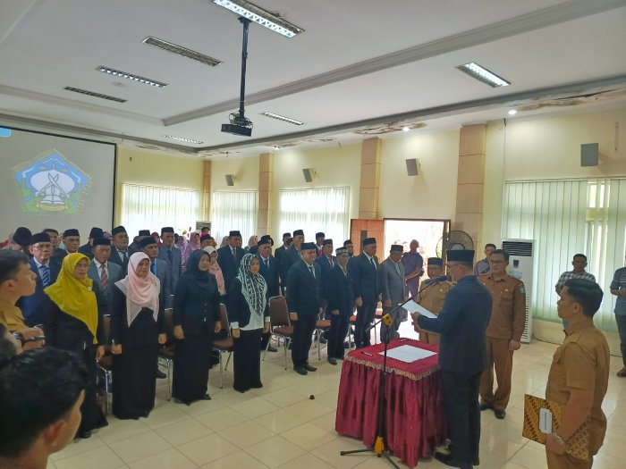32 Pejabat Administrator Pemkab Aceh Selatan Dilantik, Ini Pesan Pj Bupati Cut Syazalisma