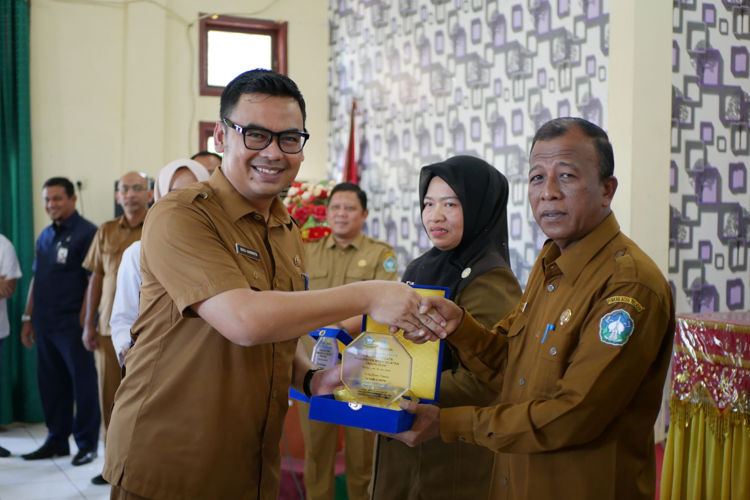 Pemkab Aceh Selatan Gelar FGD 2024, Sekaligus Penyerahan Penghargaan Kepada SKPK dan Instansi Vertikal