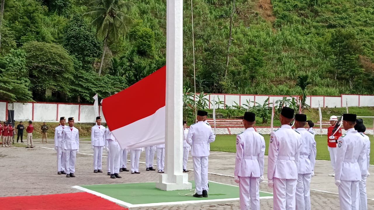 Pj Bupati Aceh Selatan Pimpin Upacara Pengibaran Bendera HUT Ke - 79 RI