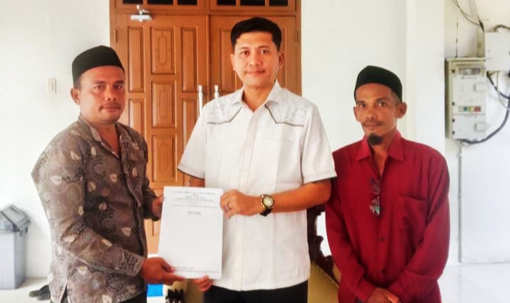 Perhatikan Kualitas Pendidikan, H. Mirwan Hibahkan Lahan Pribadi untuk SDN di Pasie Raja