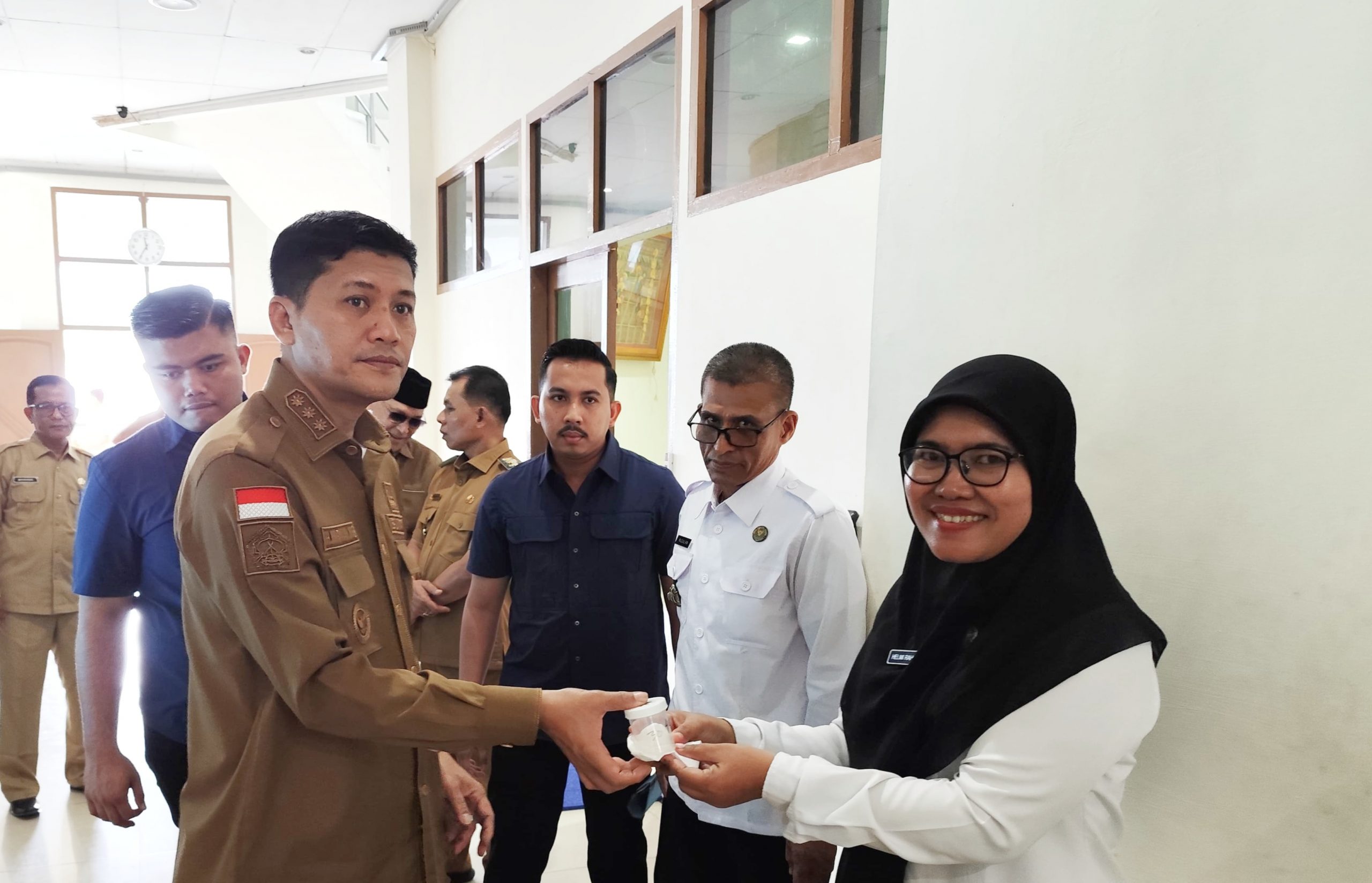 Dukung Aceh Selatan Bersinar, Bupati Bersama 176 Pejabat Eselon II dan III Jalani Test Urine