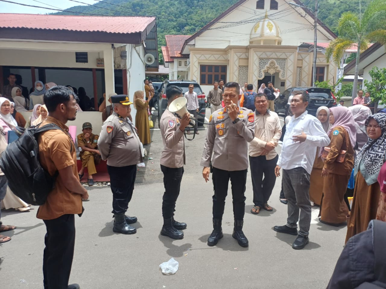 Antrian PPPK Urus SKCK 'Mengular', Polres Aceh Selatan Buka Layanan 24 Jam