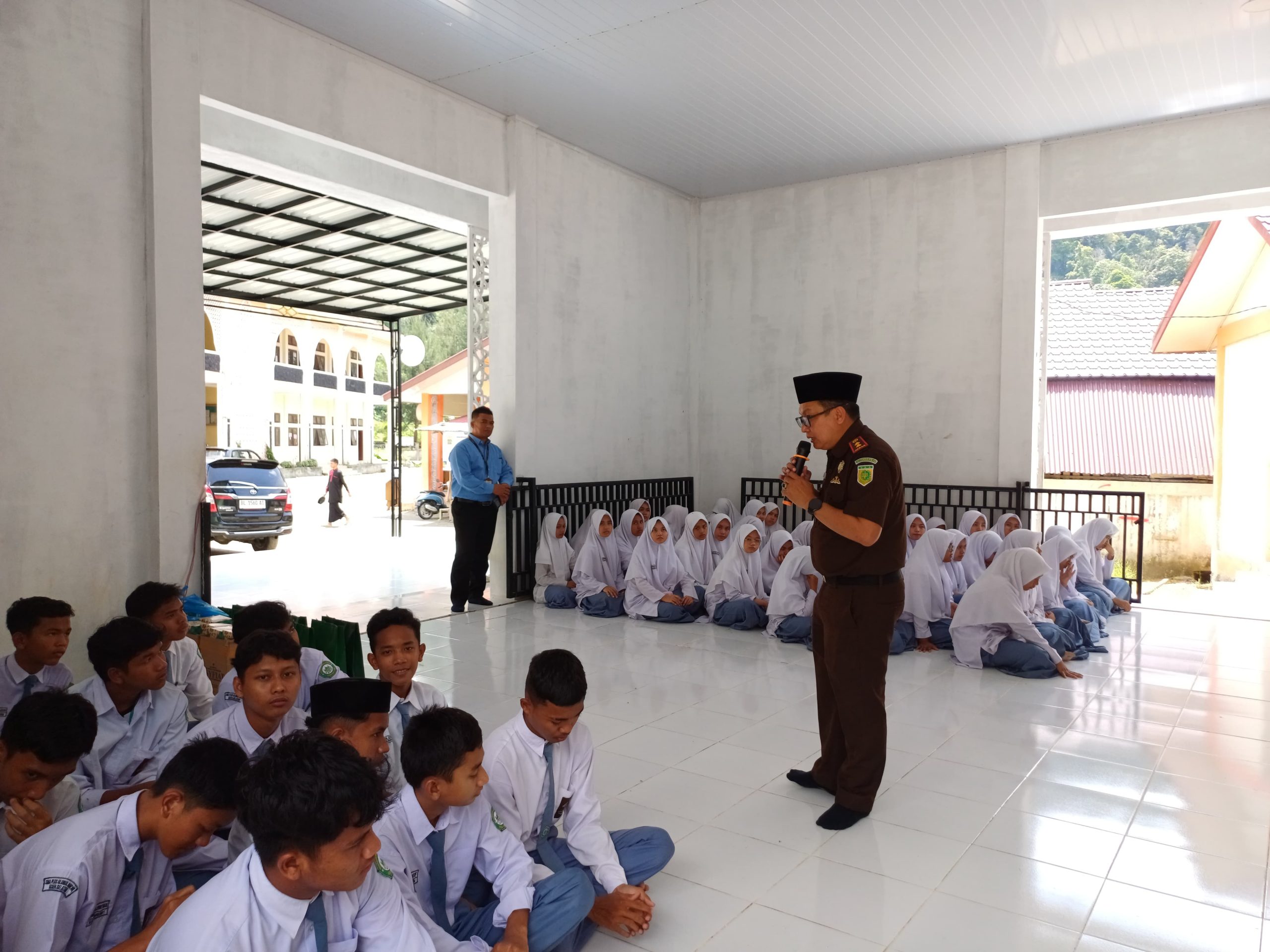 Gelar JMS, Kajari Aceh Selatan Berikan Penyuluhan Hukum di MUQ Aceh Selatan