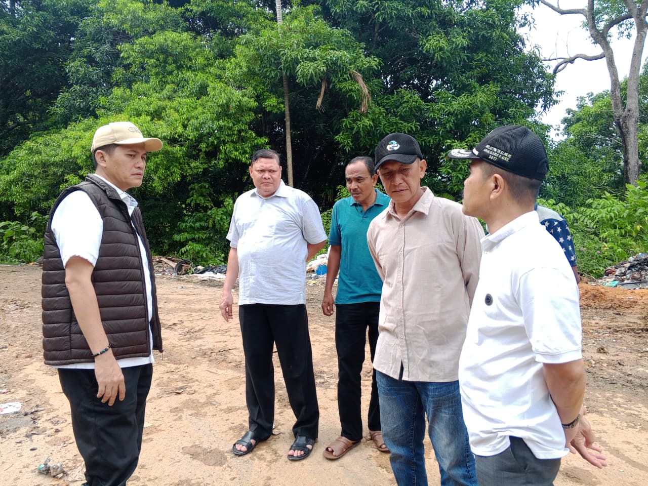 Bupati Aceh Selatan Turun Tangan, TPS Lhok Bengkuang Disorot, DLH Dikerahkan, Warga Diminta Disiplin Buang Sampah