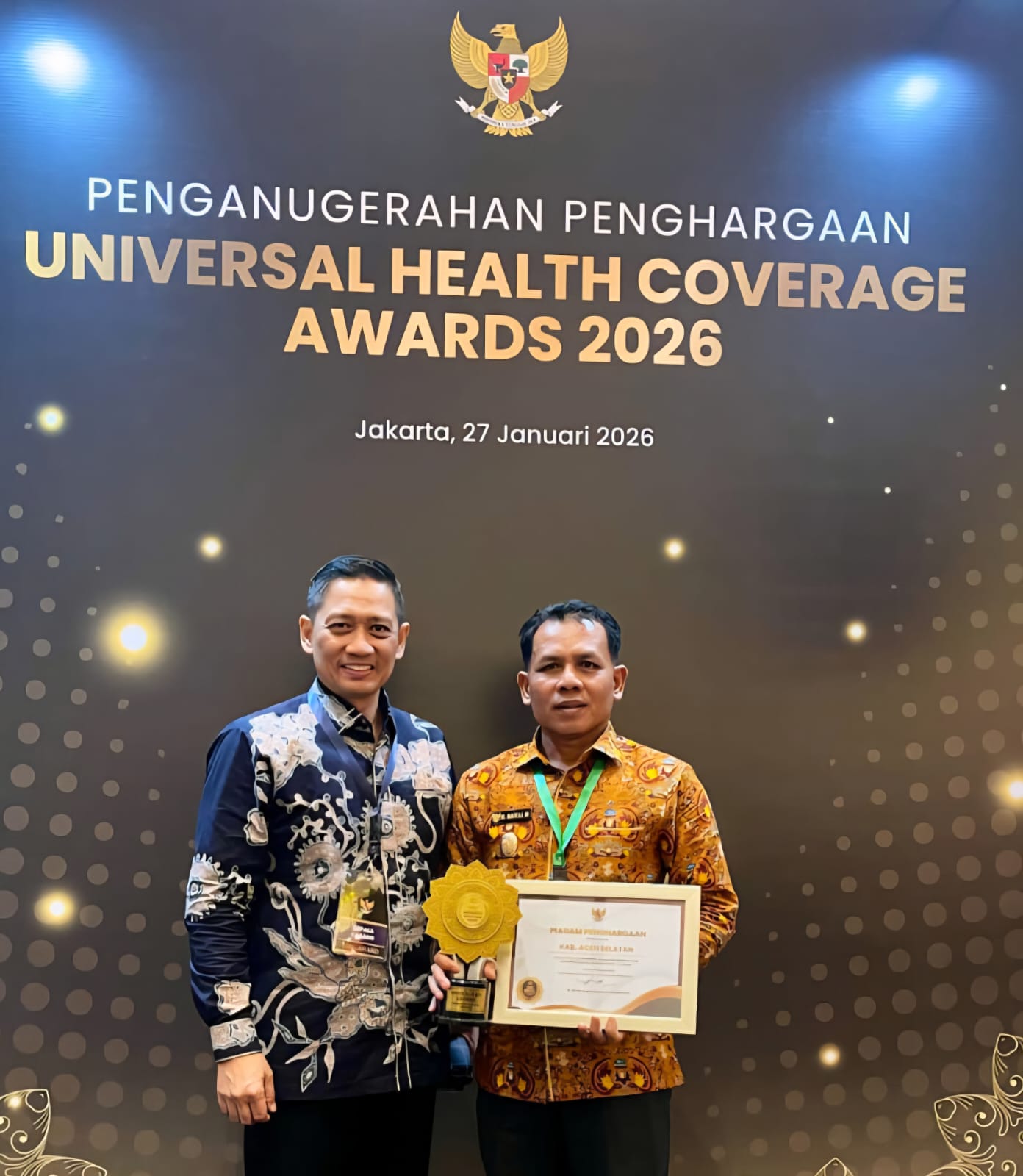 Plt Bupati Aceh Selatan Baital Mukadis Terima Penghargaan UHC Award 2026